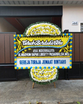 Papan Bunga Duka di Teluk Sepang